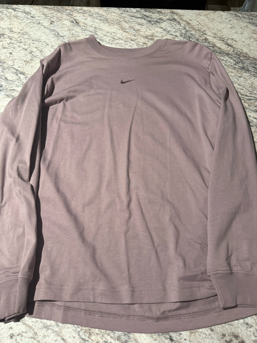 Nike women’s Long Sleeve Crew Shirt